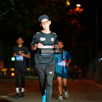 Runner Photo 3561713