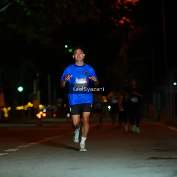 Runner Photo 3561912