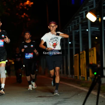 Runner Photo 3562101