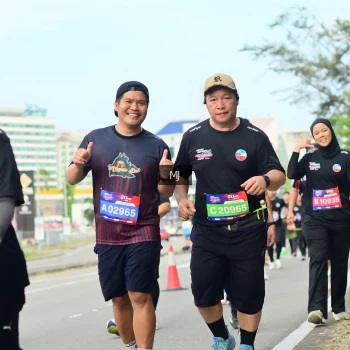 Runner Photo 3563000