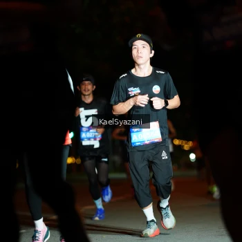 Runner Photo 3563135