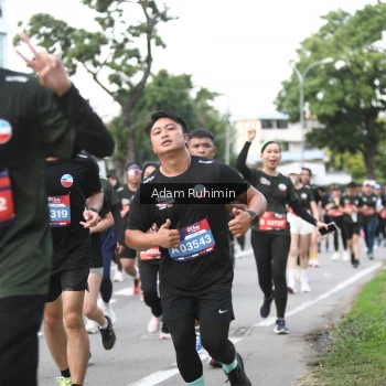 Runner Photo 3563143