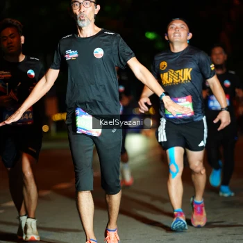 Runner Photo 3564578