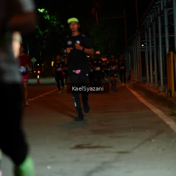 Runner Photo 3564676