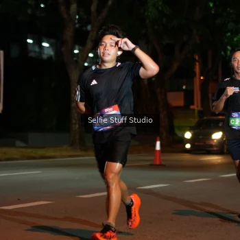 Runner Photo 3564715