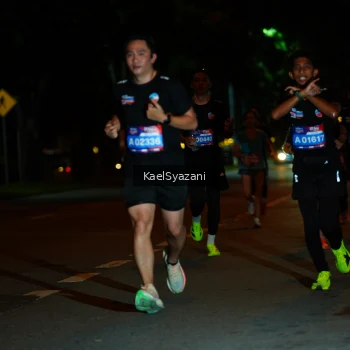 Runner Photo 3564765