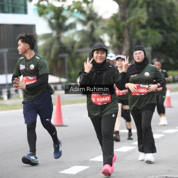 Runner Photo 3564775