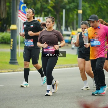 Runner Photo 3565111