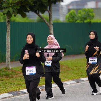 Runner Photo 3565215