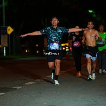 Runner Photo 3565244