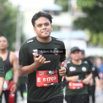 Runner Photo 3565364