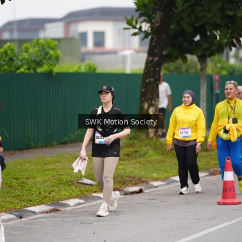 Runner Photo 3565381