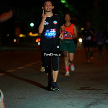 Runner Photo 3565389
