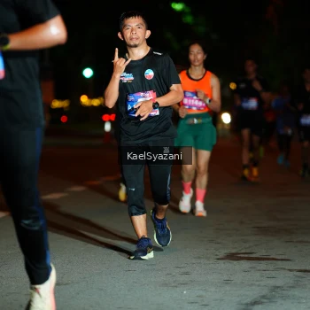 Runner Photo 3565411
