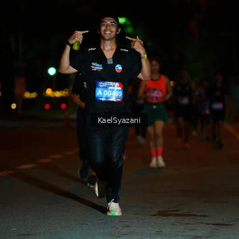 Runner Photo 3565413