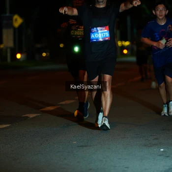Runner Photo 3565619