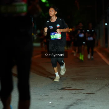 Runner Photo 3565735