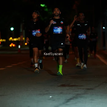 Runner Photo 3565753