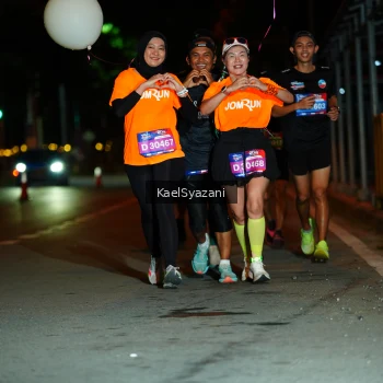 Runner Photo 3565878