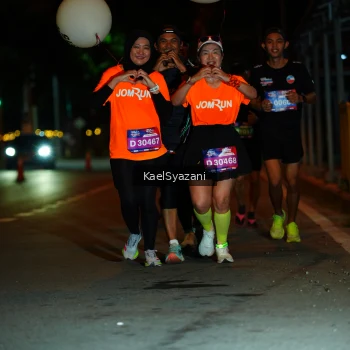 Runner Photo 3565879