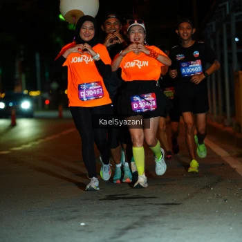 Runner Photo 3565885