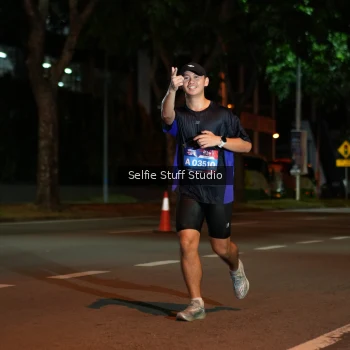 Runner Photo 3565892