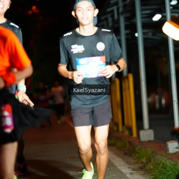 Runner Photo 3565919