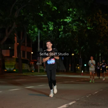 Runner Photo 3566016