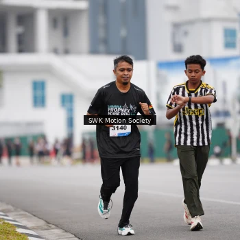 Runner Photo 3566064