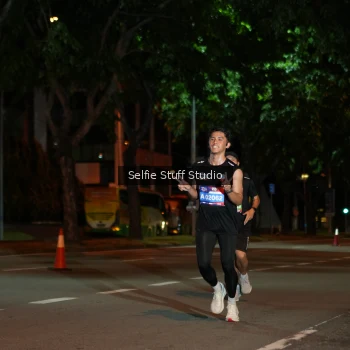 Runner Photo 3566101