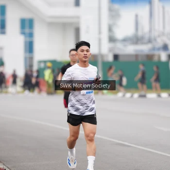 Runner Photo 3566129