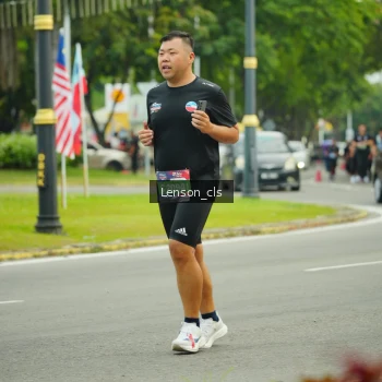 Runner Photo 3566293