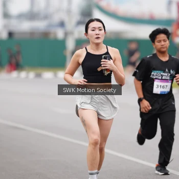 Runner Photo 3566430
