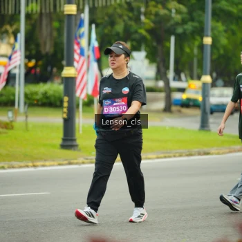 Runner Photo 3566543