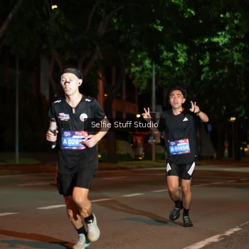 Runner Photo 3566735