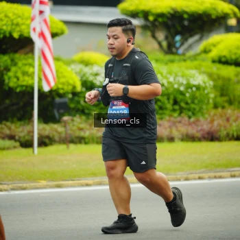 Runner Photo 3566755
