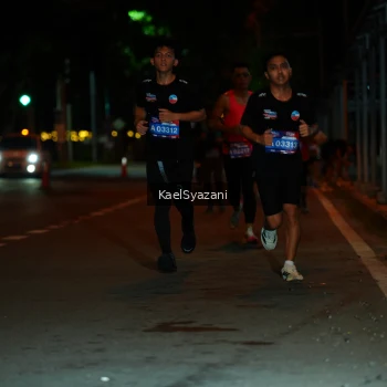 Runner Photo 3566779