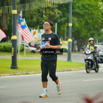 Runner Photo 3566862