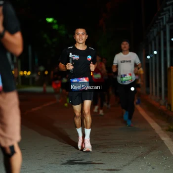 Runner Photo 3566869