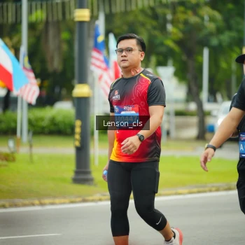 Runner Photo 3566906