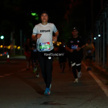 Runner Photo 3566911