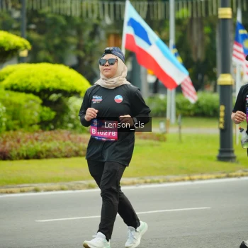 Runner Photo 3566995