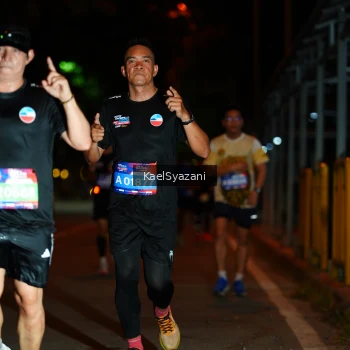 Runner Photo 3567173