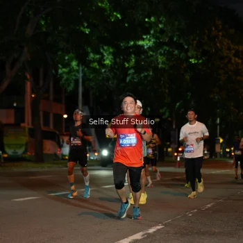 Runner Photo 3567191