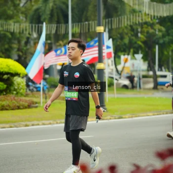 Runner Photo 3567205