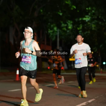 Runner Photo 3567235