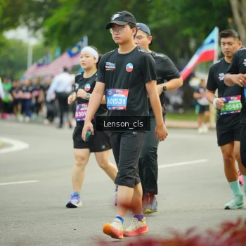 Runner Photo 3567423