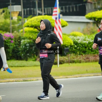 Runner Photo 3567583