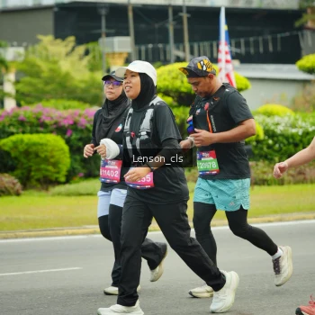 Runner Photo 3567670