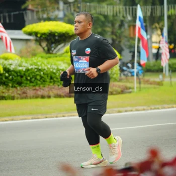 Runner Photo 3567835